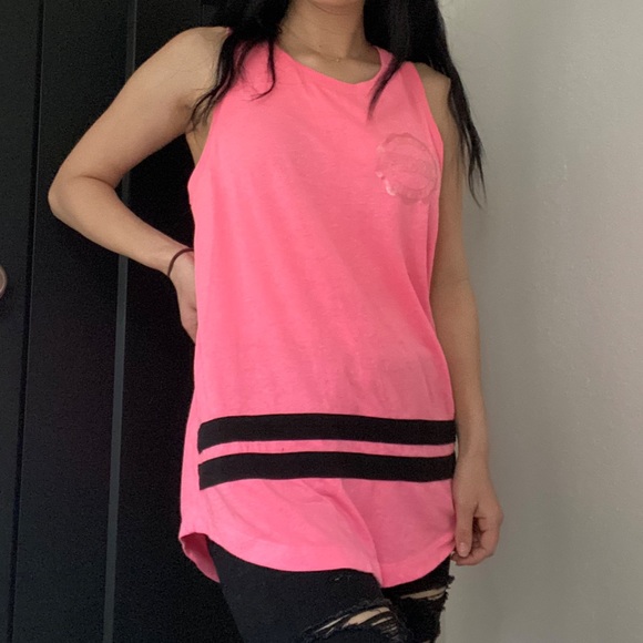 PINK tank with sequence on back size S - Picture 2 of 4